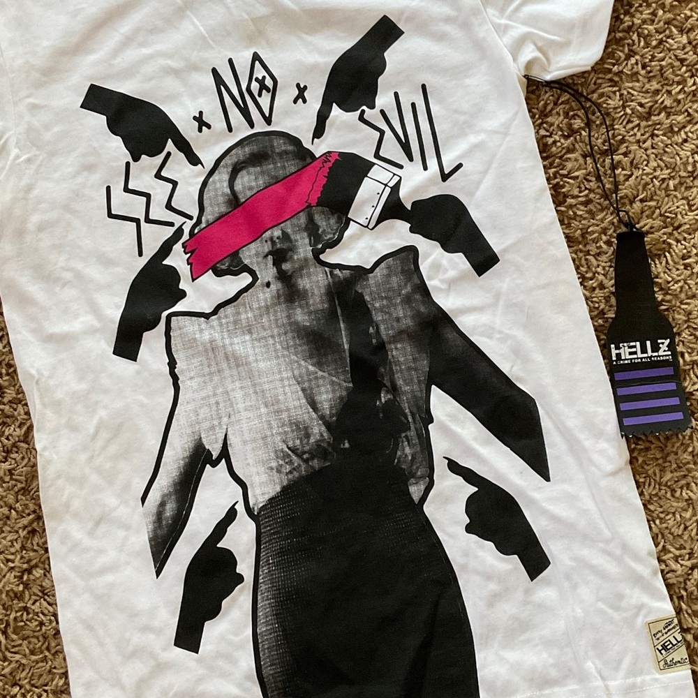 HELLZ White Graphic Tee with Pink Accent